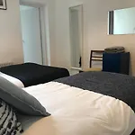 Rolling Wave 게스트하우스 3*