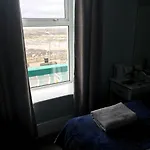 Rolling Wave בית הארחה