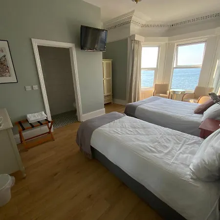 Guest house Rolling Wave 3*