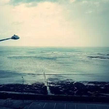 Rolling Wave בית הארחה בונדוראן