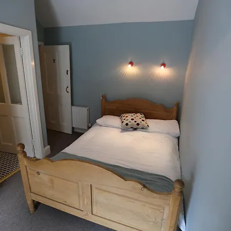 בית הארחה Rolling Wave 3*