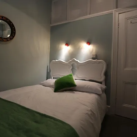 Rolling Wave Guest house