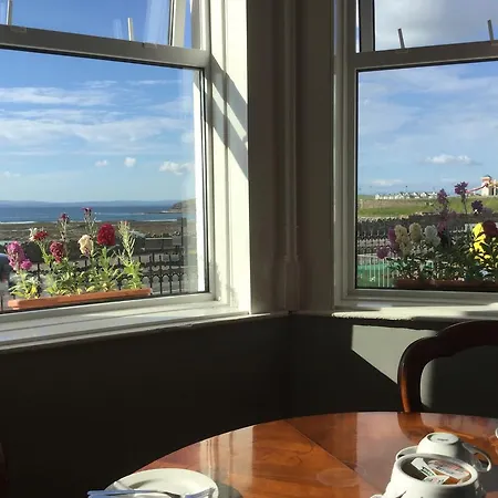 בית הארחה Rolling Wave