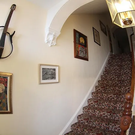 Gasthuis Rolling Wave Bundoran