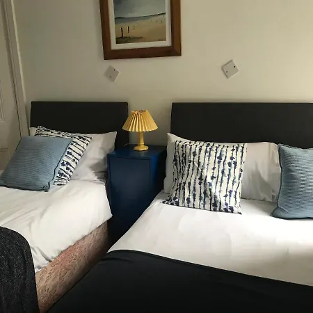Guest house Rolling Wave