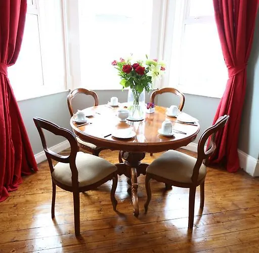 Rolling Wave Konukevi